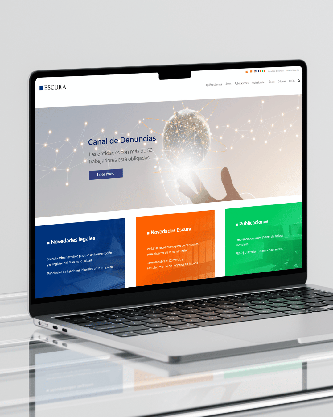 Dise&ntilde;o de p&aacute;gina web Escura Abogados, dise&ntilde;o de home y identidad visual en Barcelona, Badalona y Santa Coloma